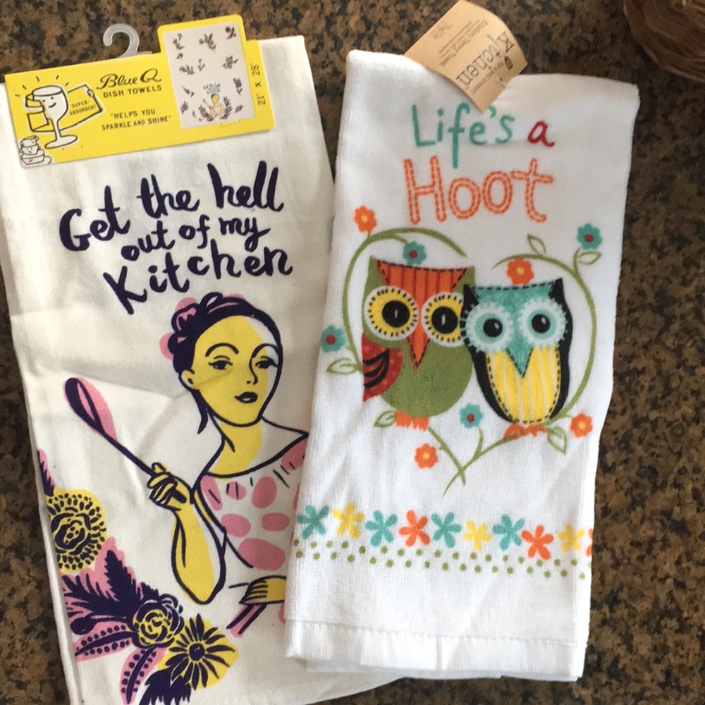 3/$15 Set of dish towels.